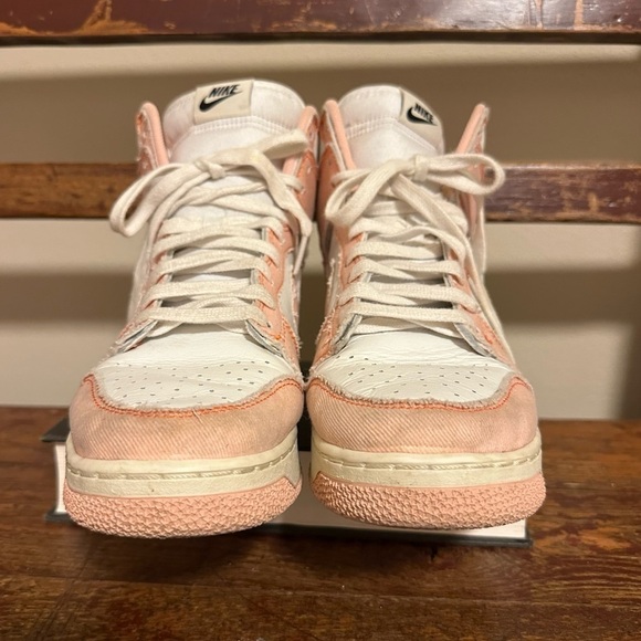 NIKE Women's Dunk High 1985 Hi Top Sneakers Arctic Orange White Basketball Shoes - Picture 9 of 14